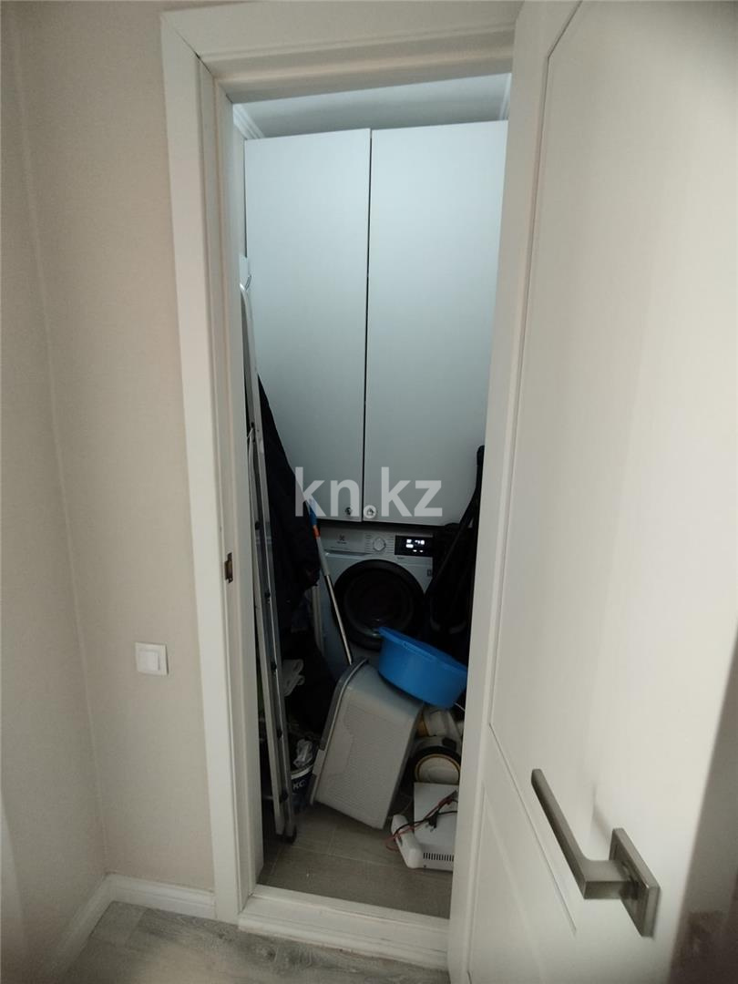 Продажа 3-комнатной квартиры, 60 м² - Продажа квартир в Караганде - страница 2 фото 14 из 19