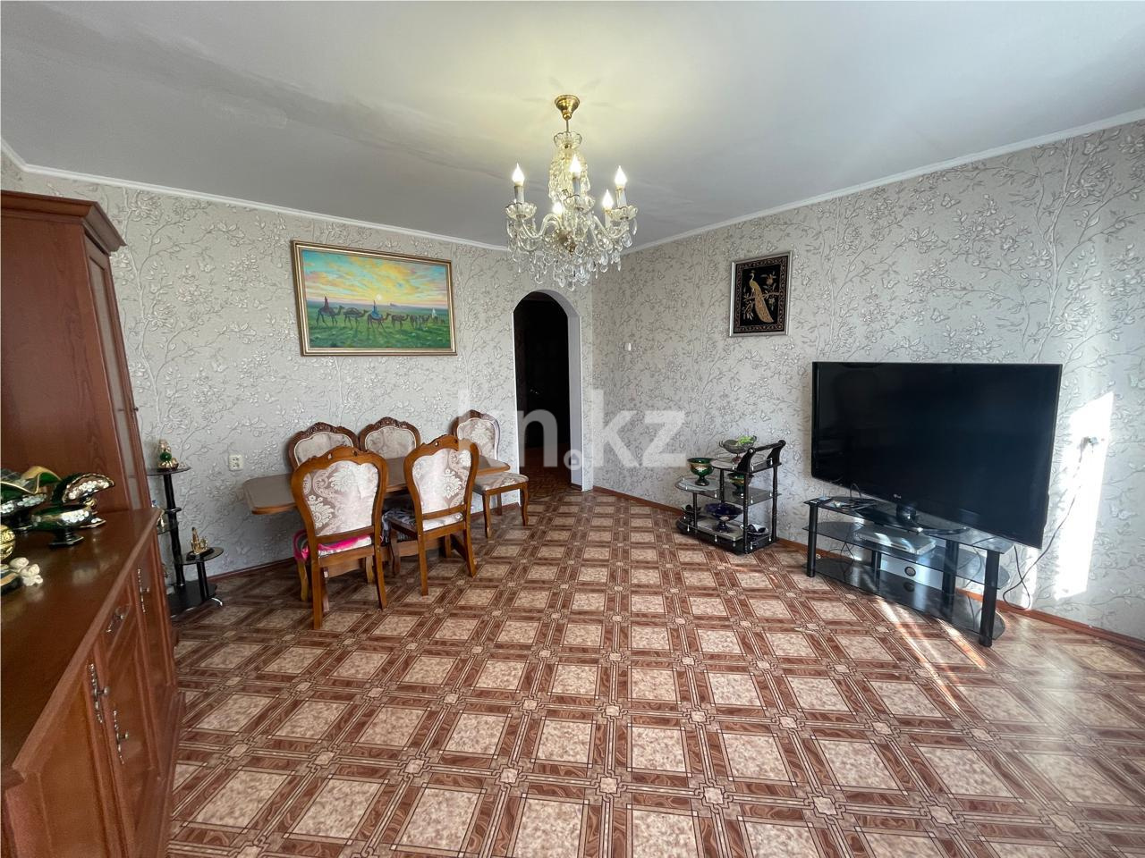 Продажа 3-комнатной квартиры, 72 м², ул. Сатыбалдина - Продажа квартир в Караганде фото 3 из 21