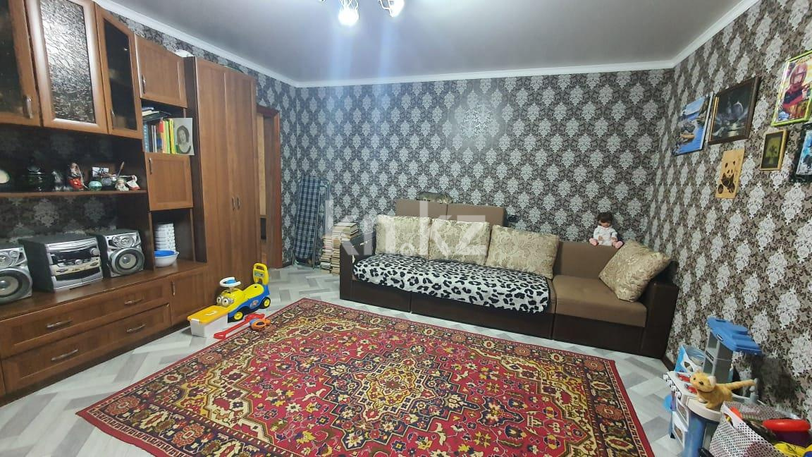 Продажа 3-комнатной квартиры, 63 м², мкр-н Голубые Пруды - Продажа квартир в Караганде фото 2 из 10