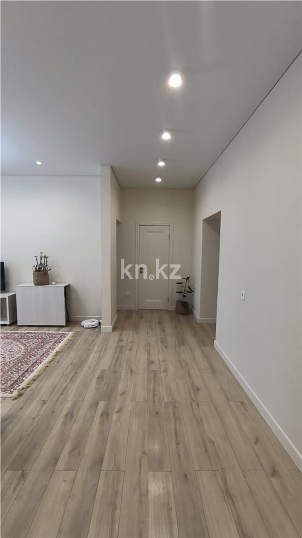 Продажа 3-комнатной квартиры, 83 м² - Продажа трехкомнатных квартир на Юго-Востоке Караганды - страница 5 фото 14 из 17