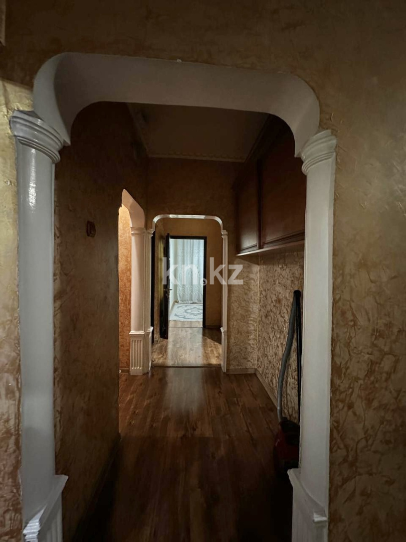 Аренда 3-комнатной квартиры, 75 м², мкр. Аксай-1 - Аренда  трехкомнатных квартир помесячно в Алматы фото 15 из 19