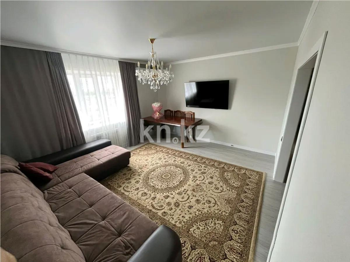 Продажа 3-комнатной квартиры, 82 м², ул. Муканова, дом  86 - Продажа квартир в Караганде фото 1 из 6