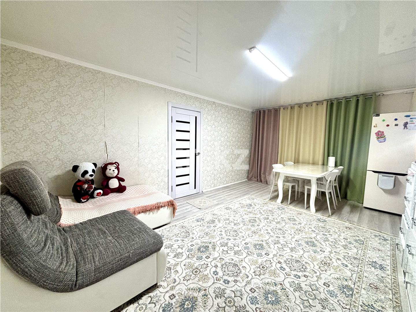 Продажа 2-комнатной квартиры, 43 м² - Продажа квартир в районе Город в Караганде фото 2 из 13