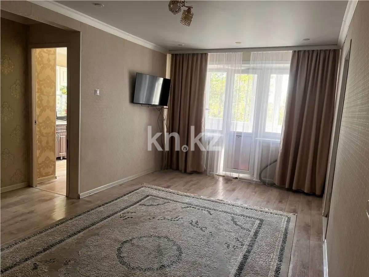 Продажа 2-комнатной квартиры, 44 м², мкр-н 12, дом  24 - Продажа  двухкомнатных квартир в Караганде без посредников с фото фото 1 из 5