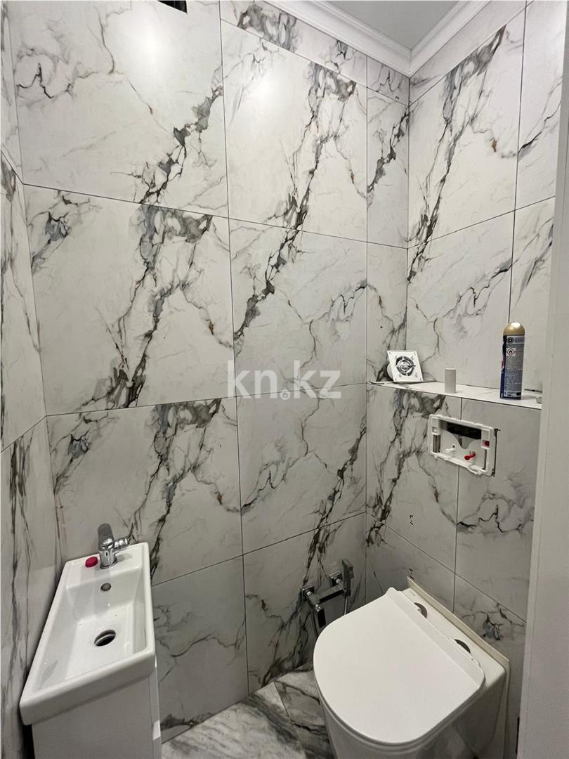 Продажа 2-комнатной квартиры, 65 м², ул. Маметовой в Астане - фото 15