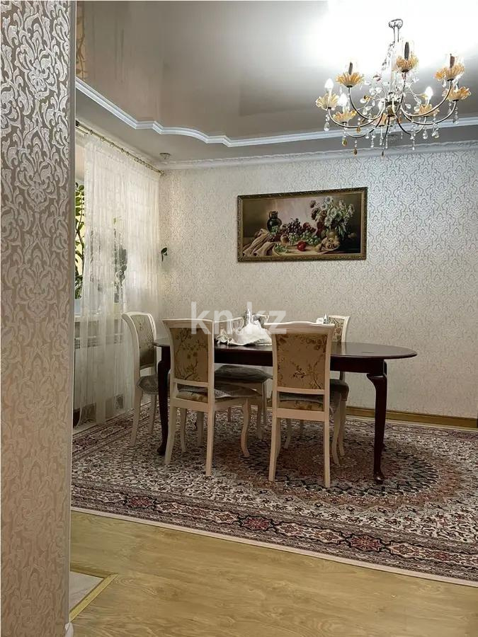 Продажа 3-комнатной квартиры, 96 м² в Караганде