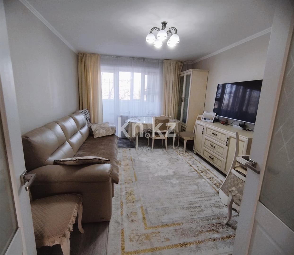 Продажа 3-комнатной квартиры, 60 м² - Продажа квартир в Караганде - страница 2 фото 1 из 19