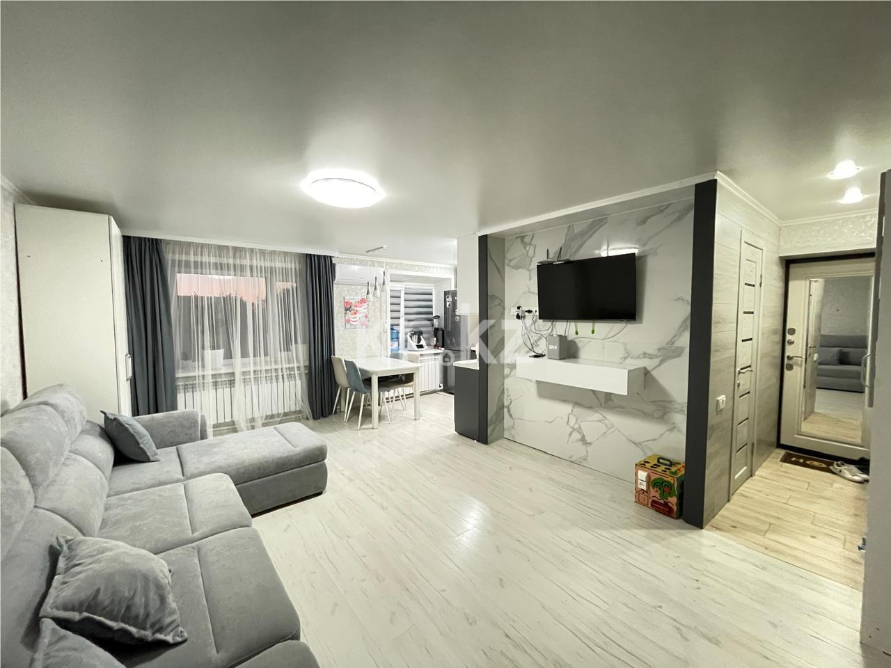 Продажа 2-комнатной квартиры, 43 м², ул. Жакенова - Продажа квартир в Сарани фото 1 из 12