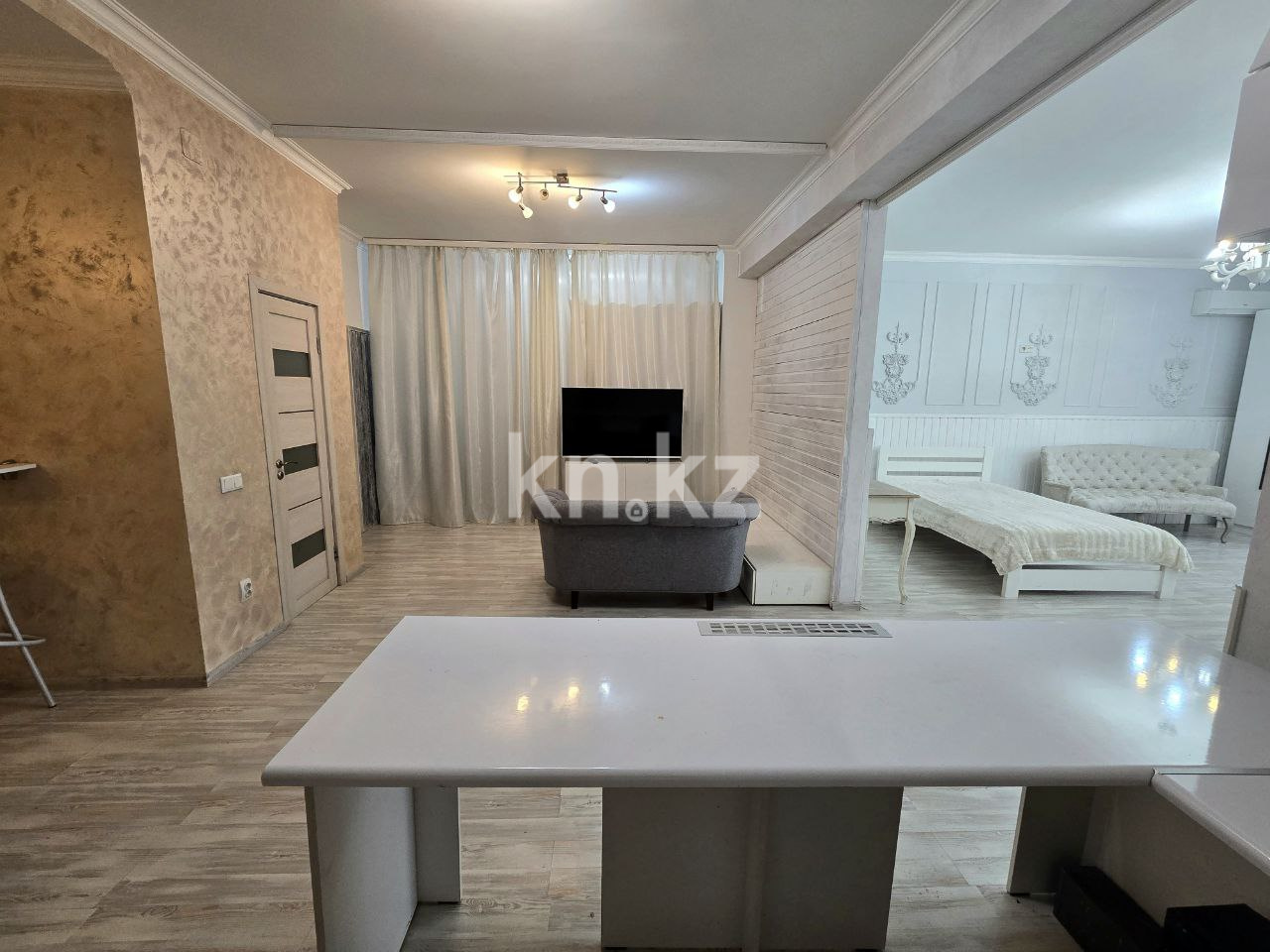 Продажа 2-комнатной квартиры, 93 м², ул. Брусиловского, дом  163 - ул. Шакарима в Алматы - фото 4