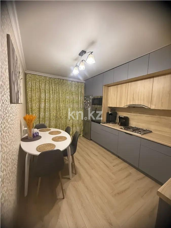 Продажа 3-комнатной квартиры, 69.9 м², ул. Куйши Дина, дом  4/1 в Астане - фото 4