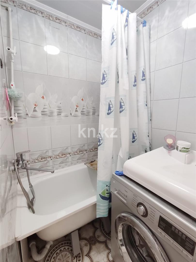 Продажа 3-комнатной квартиры, 61 м², мкр-н 14 - Продажа квартир в Караганде фото 14 из 21