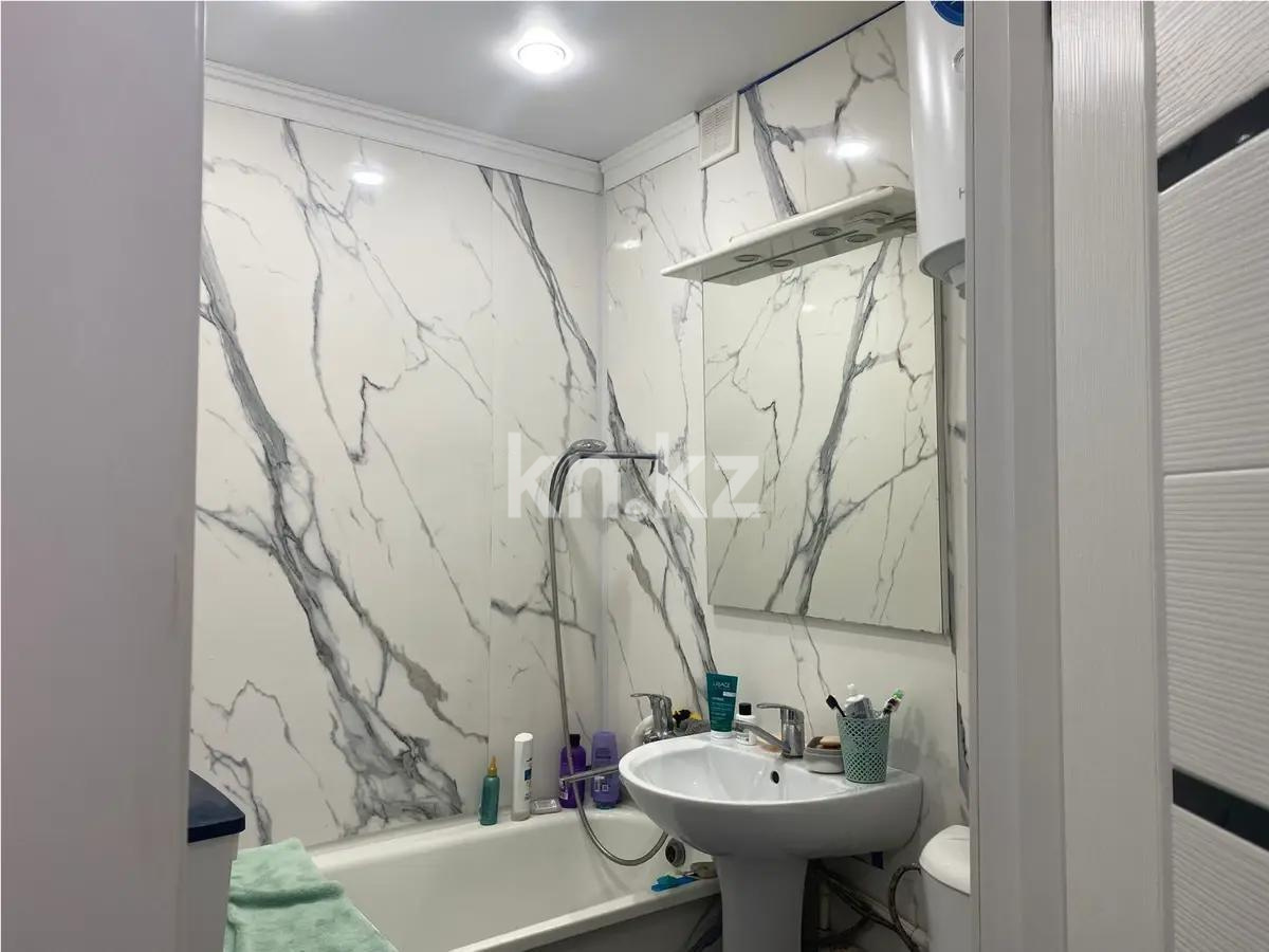 Продажа 2-комнатной квартиры, 45 м², мкр-н 16, дом  37 в Караганде - фото 4
