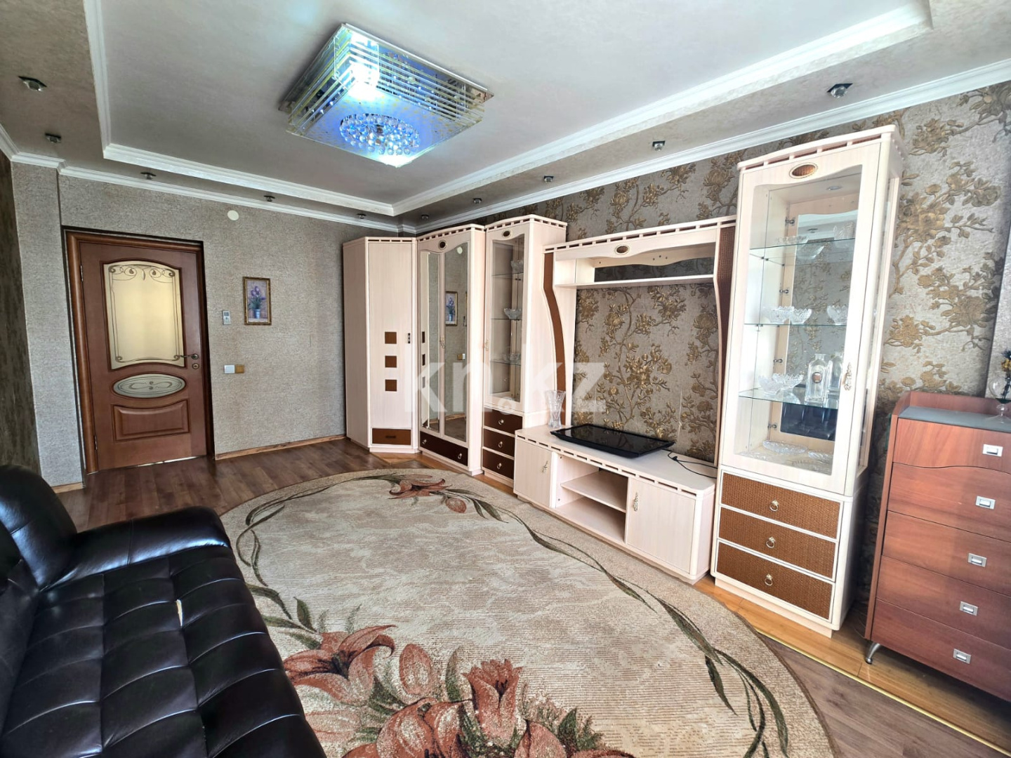 Продажа 2-комнатной квартиры, 58 м², мкр-н Аксай-3а в Алматы - фото 3