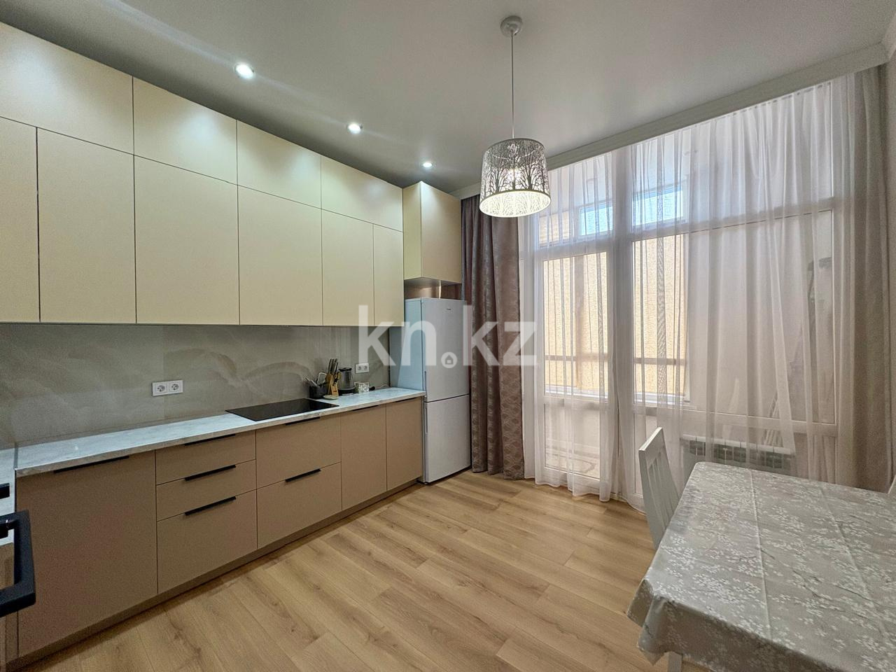 Продажа 2-комнатной квартиры, 67.5 м² в Алматы - фото 2
