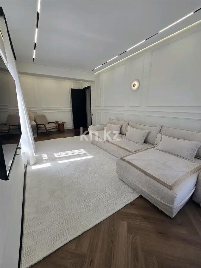 Продажа 2-комнатной квартиры, 70.1 м² в Алматы