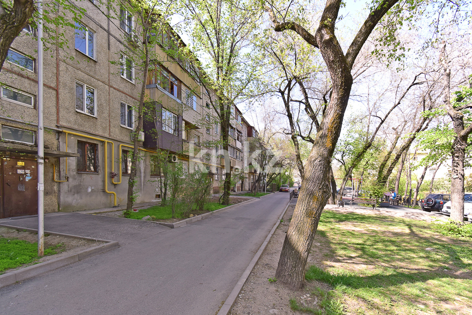 Продажа 3-комнатной квартиры, 61.9 м² - Продажа трехкомнатных квартир в Бостандыкском р-не Алматы - страница 13 фото 2 из 27