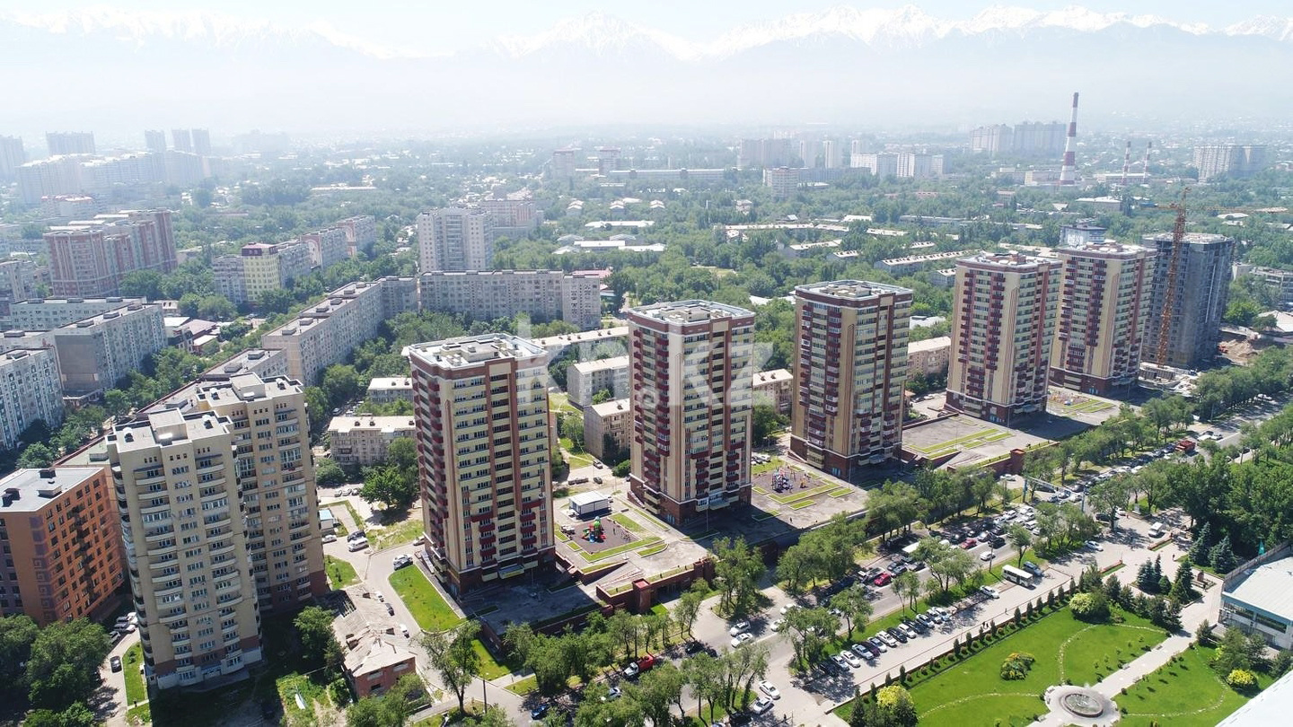 Продажа 2-комнатной квартиры, 65 м², ул. Жандосова, дом  144/1 в Алматы - фото 7