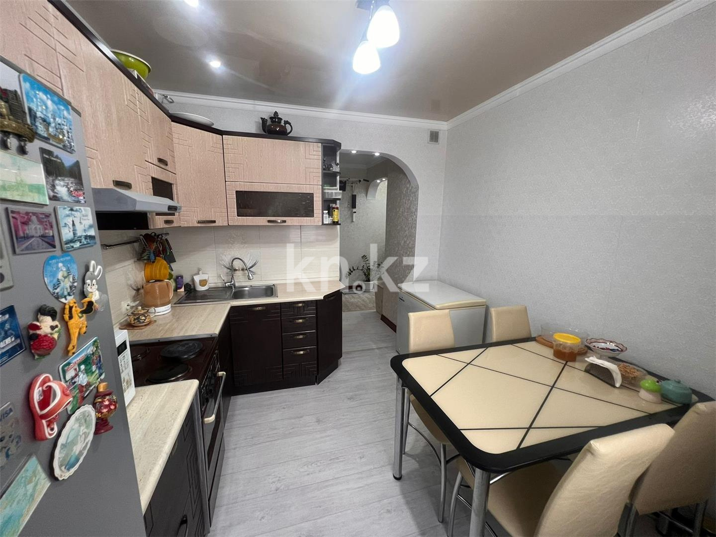 Продажа 2-комнатной квартиры, 53 м², мкр-н Голубые Пруды, дом  15 в Караганде - фото 8