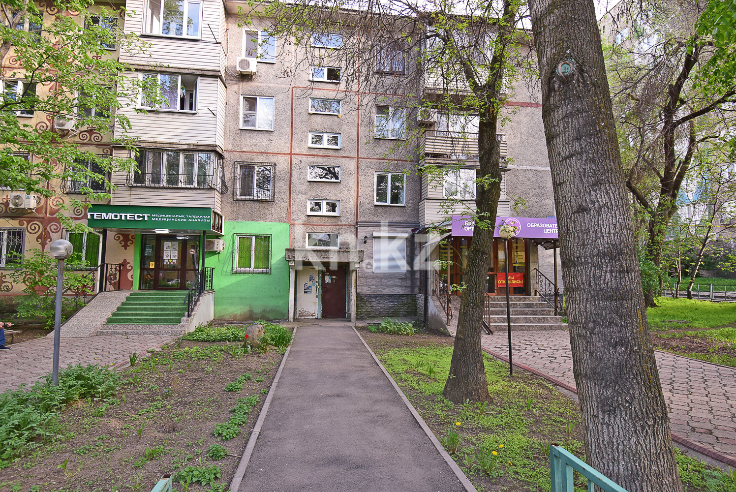 Продажа 2-комнатной квартиры, 45.2 м² в Алматы - фото 2