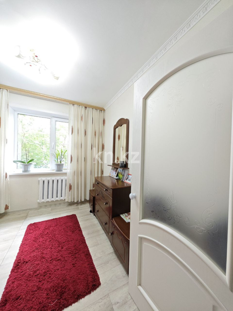 Продажа 4-комнатной квартиры, 77 м², ул. Язева, дом  10 - Продажа  четырехкомнатных квартир в Караганде фото 8 из 12