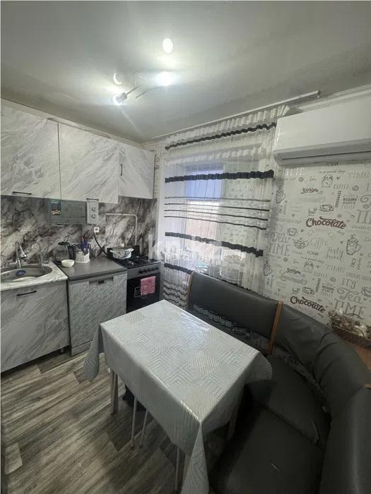 Продажа 4-комнатной квартиры, 65 м² - Продажа квартир в кирпичном доме в Караганде фото 5 из 8