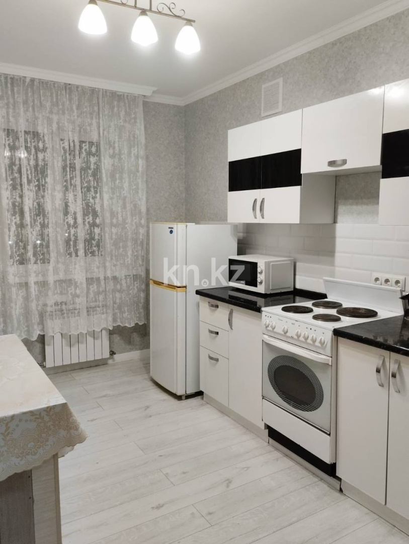 Аренда 2-комнатной квартиры, 73 м² в Астане