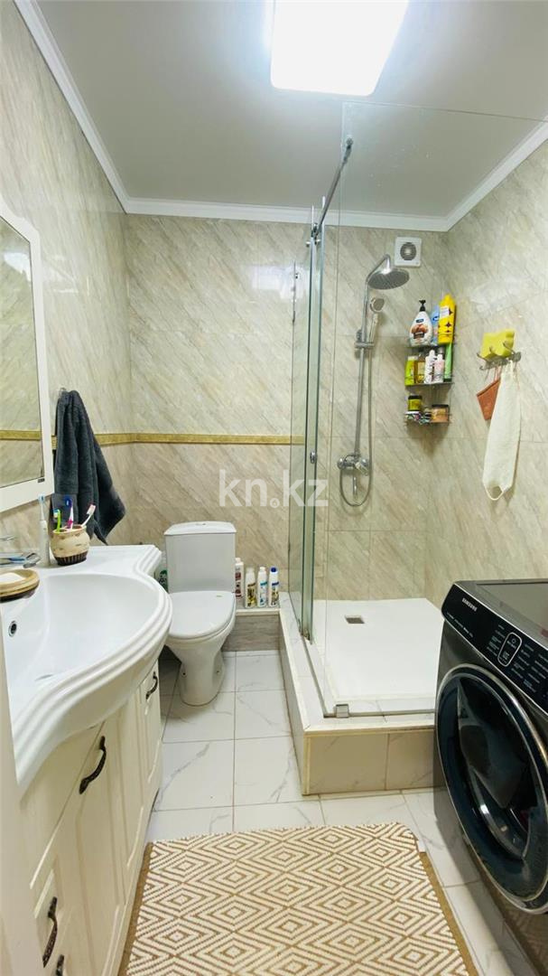 Продажа 4-комнатной квартиры, 110 м², ул. Муканова - Продажа  четырехкомнатных квартир в Караганде фото 25 из 35