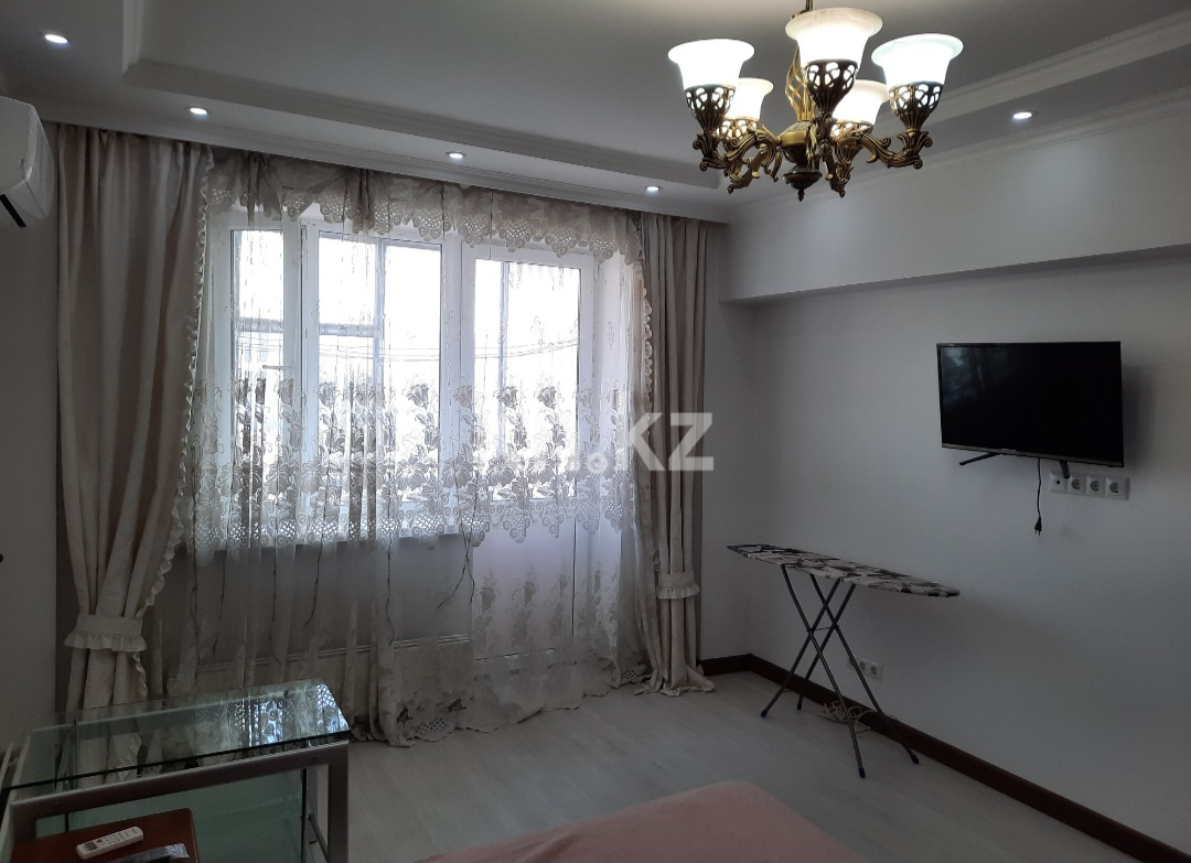 Аренда 1-комнатной квартиры, 50 м², ул. Розыбакиева, дом  250 - ул. Утепова - Аренда  однокомнатных квартир помесячно в Алматы без посредников фото 1 из 4