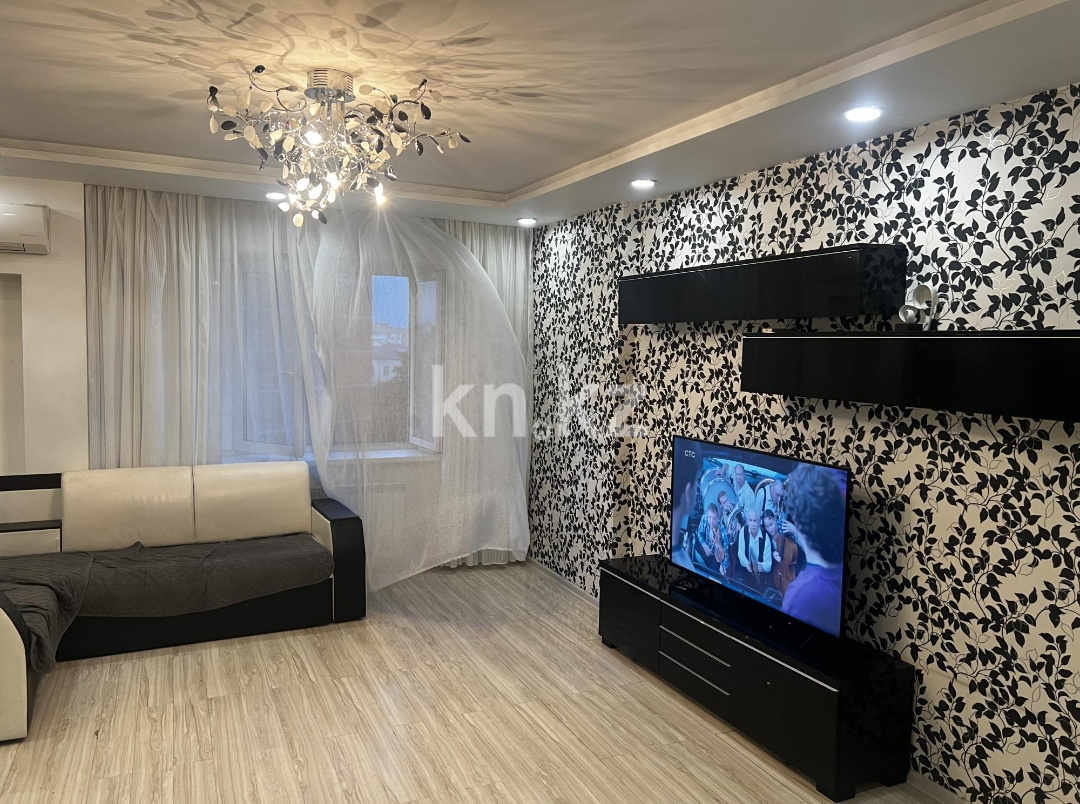 Аренда 1-комнатной квартиры, 38 м², ул. Иманова, дом  41 - Аренда квартир помесячно в Казахстане фото 1 из 3