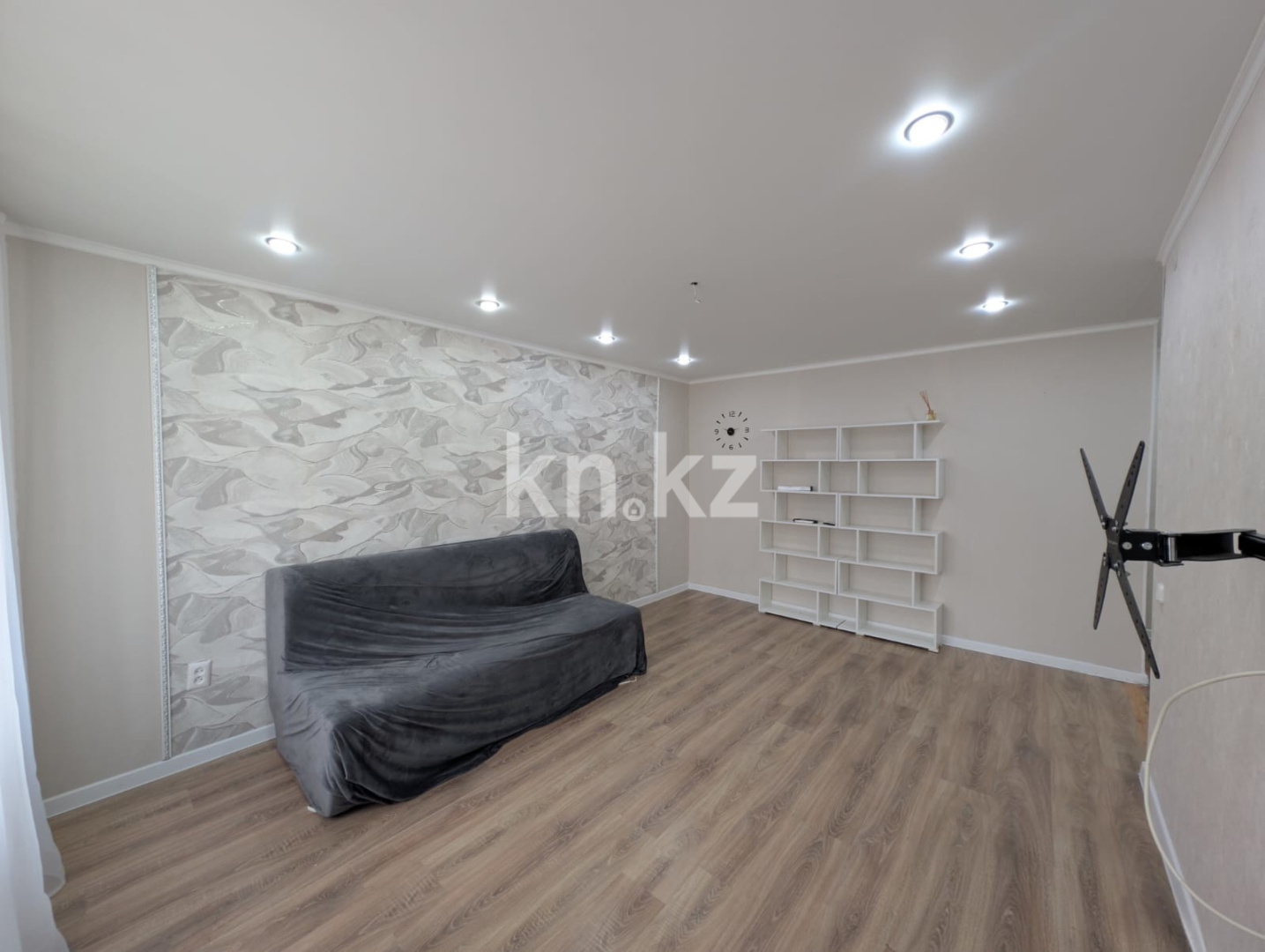 Продажа 2-комнатной квартиры, 51.6 м² - Продажа квартир в Уральске фото 1 из 13