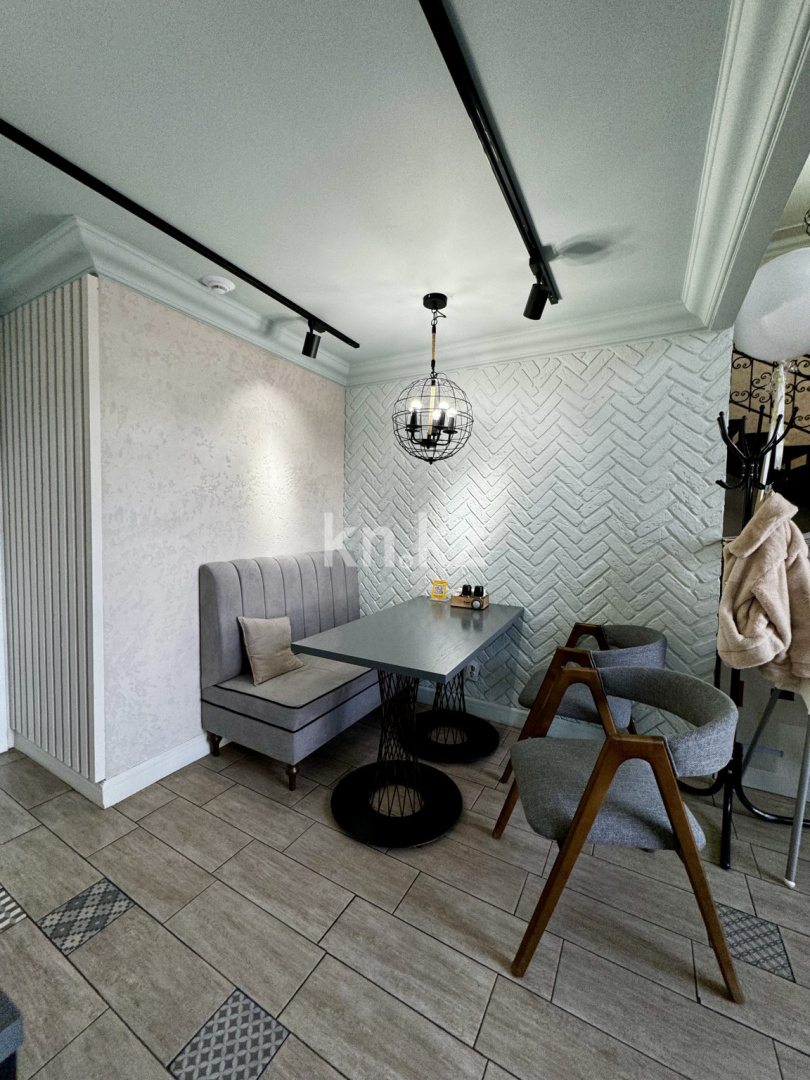 Продажа , 300 м², ул. Чкалова - Продажа офисных и торговых помещений в Караганде фото 5 из 17