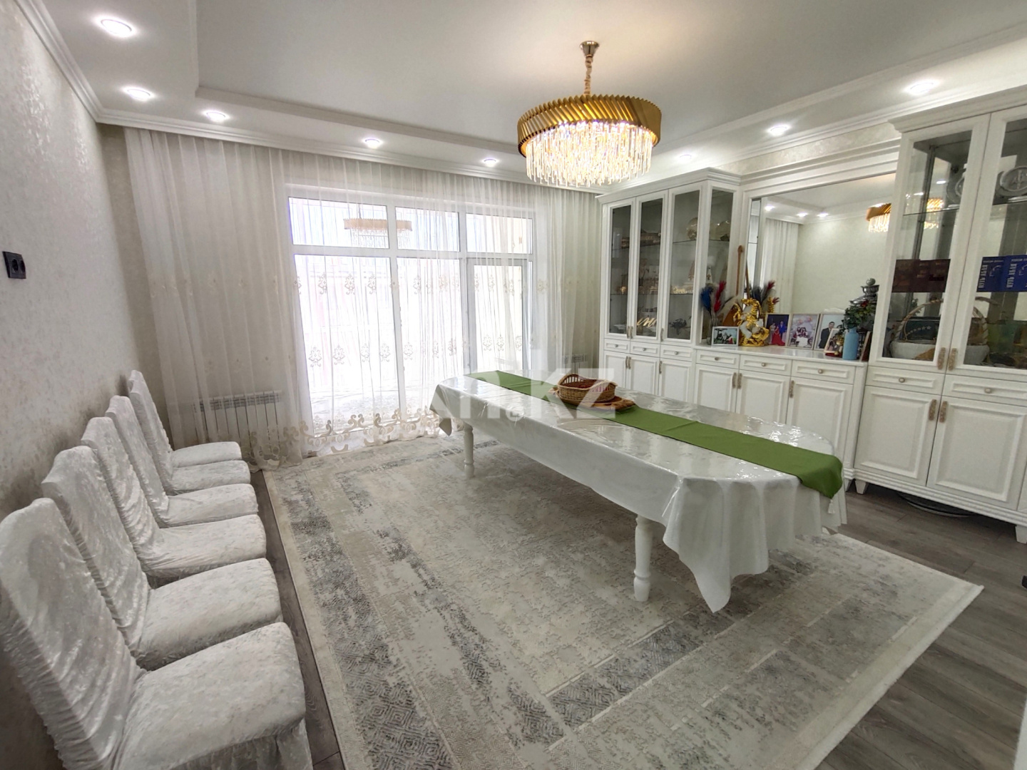 Продажа 4-комнатной квартиры, 145 м², ул. Таттимбета - Продажа  четырехкомнатных квартир в Караганде фото 2 из 25