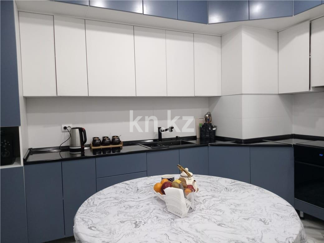 Продажа 4-комнатной квартиры, 140 м², пр. Шахтеров в Караганде - фото 25