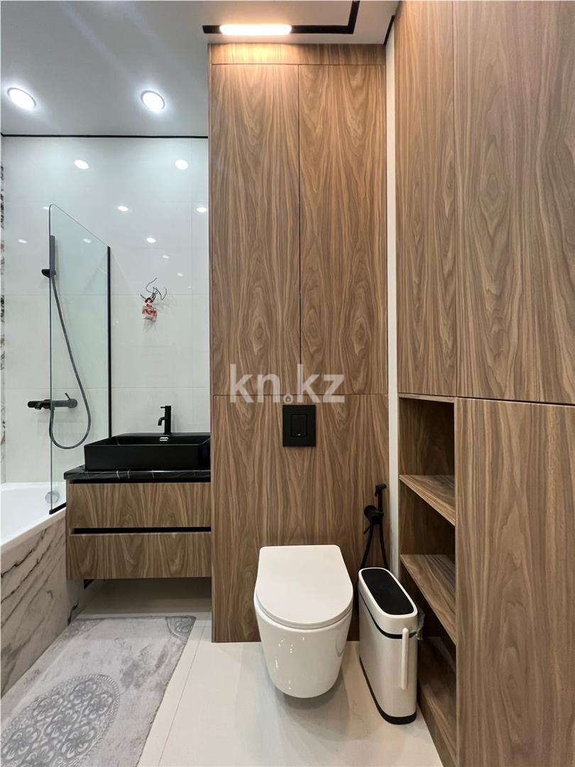 Продажа 3-комнатной квартиры, 78 м², пр. Строителей - Продажа  трехкомнатных квартир в Караганде с фото фото 9 из 17