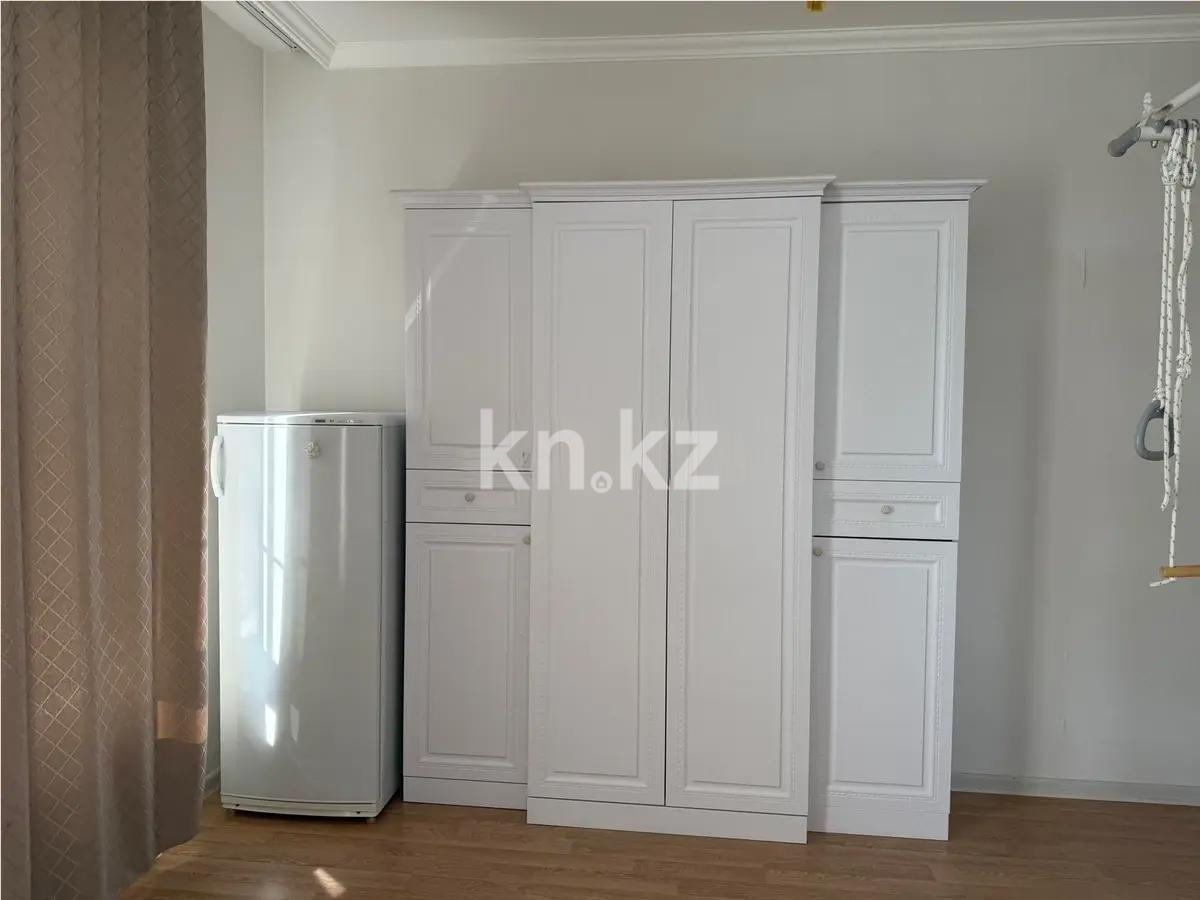 Продажа 4-комнатной квартиры, 110 м², пр. Кабанбай батыра, дом  60 в Астане - фото 4