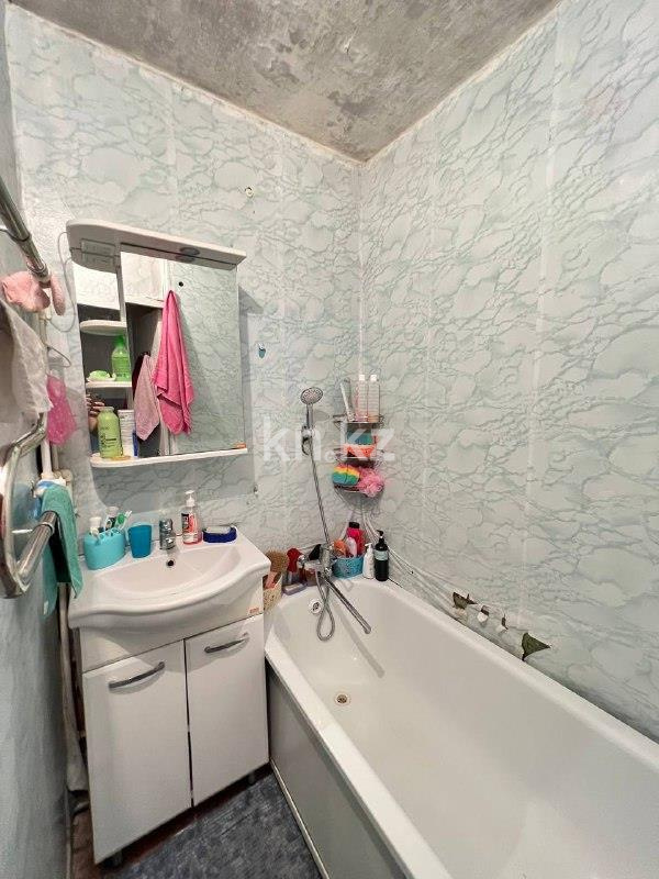 Продажа 4-комнатной квартиры, 61 м², мкр-н 17, дом  39 в Караганде - фото 17