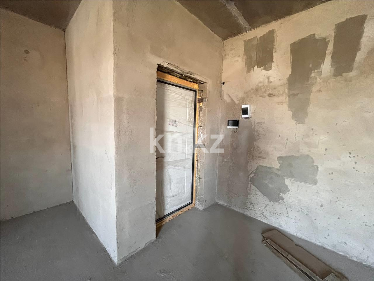 Продажа 3-комнатной квартиры, 90 м², ул. Муканова - Продажа  трехкомнатных квартир в Караганде с фото фото 3 из 31