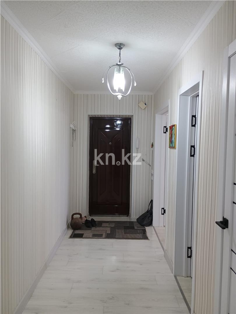 Продажа 3-комнатной квартиры, 61 м², мкр-н Восток-3 - Продажа квартир в Караганде фото 9 из 12