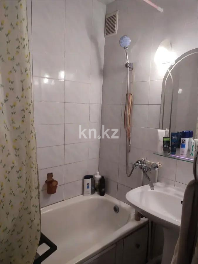 Продажа 3-комнатной квартиры, 78 м², пр. Республики, дом  4 в Караганде - фото 4