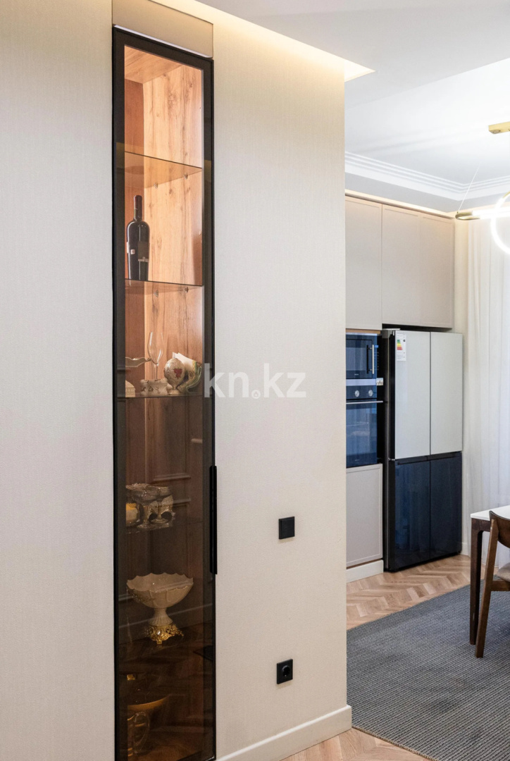 Продажа 4-комнатной квартиры, 140 м², пр. Мангилик Ел, дом  36 в Астане - фото 4