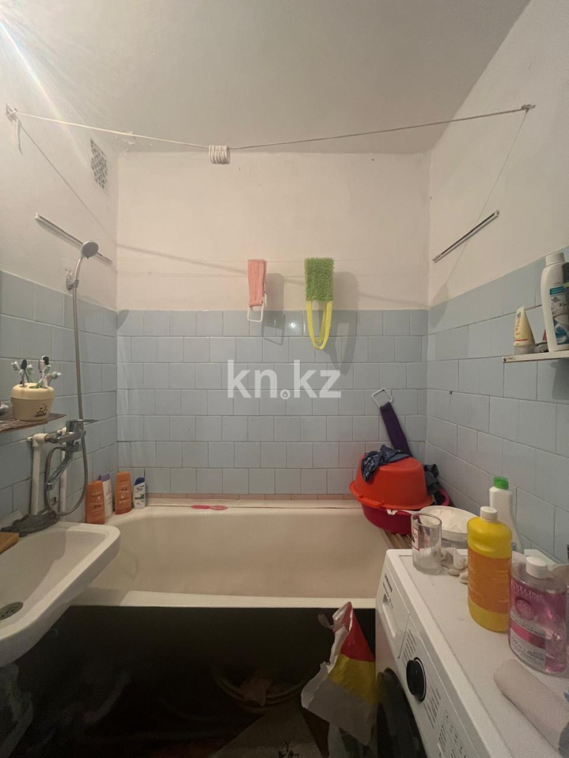 Продажа 4-комнатной квартиры, 84 м², мкр-н Степной-4, дом  19 - Продажа  четырехкомнатных квартир в Караганде фото 9 из 10