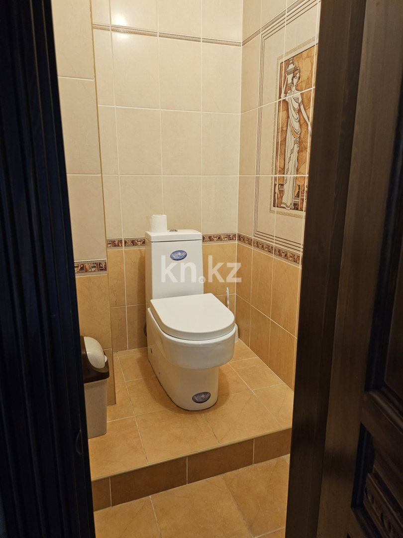 Аренда 4-комнатной квартиры посуточно, 152 м², ул. 8 Марта, дом  5а - Аренда квартир посуточно в Шымкенте фото 2 из 12