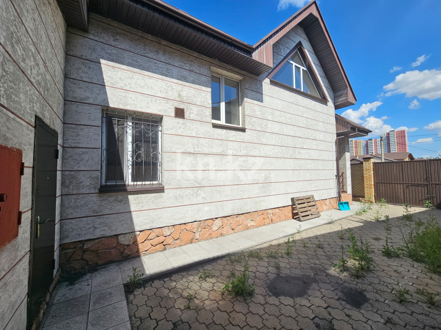 Продажа 2-комнатного дома, 146 м², ул. Кирпичная, дом  46 - Продажа домов, коттеджей в Караганде фото 3 из 23