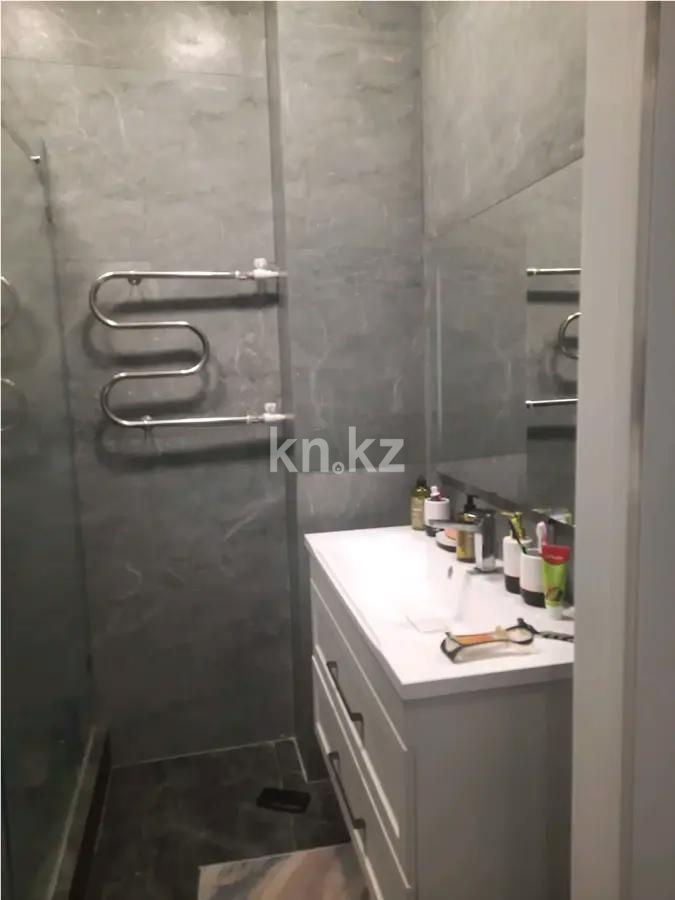 Продажа 4-комнатной квартиры, 102 м², ул. Муканова, дом  51/8 блок А - Продажа  четырехкомнатных квартир в Караганде фото 3 из 4