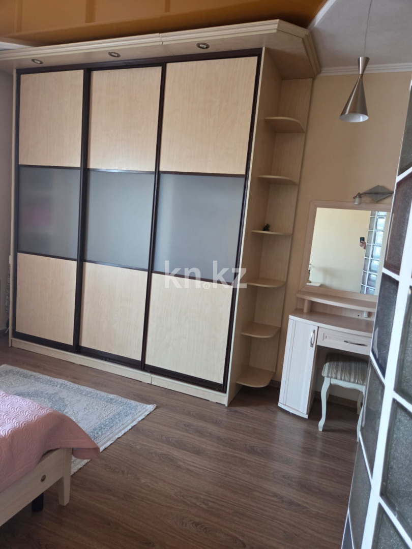 Аренда 3-комнатной квартиры, 82 м² - Аренда  трехкомнатных квартир помесячно в Караганде фото 3 из 12