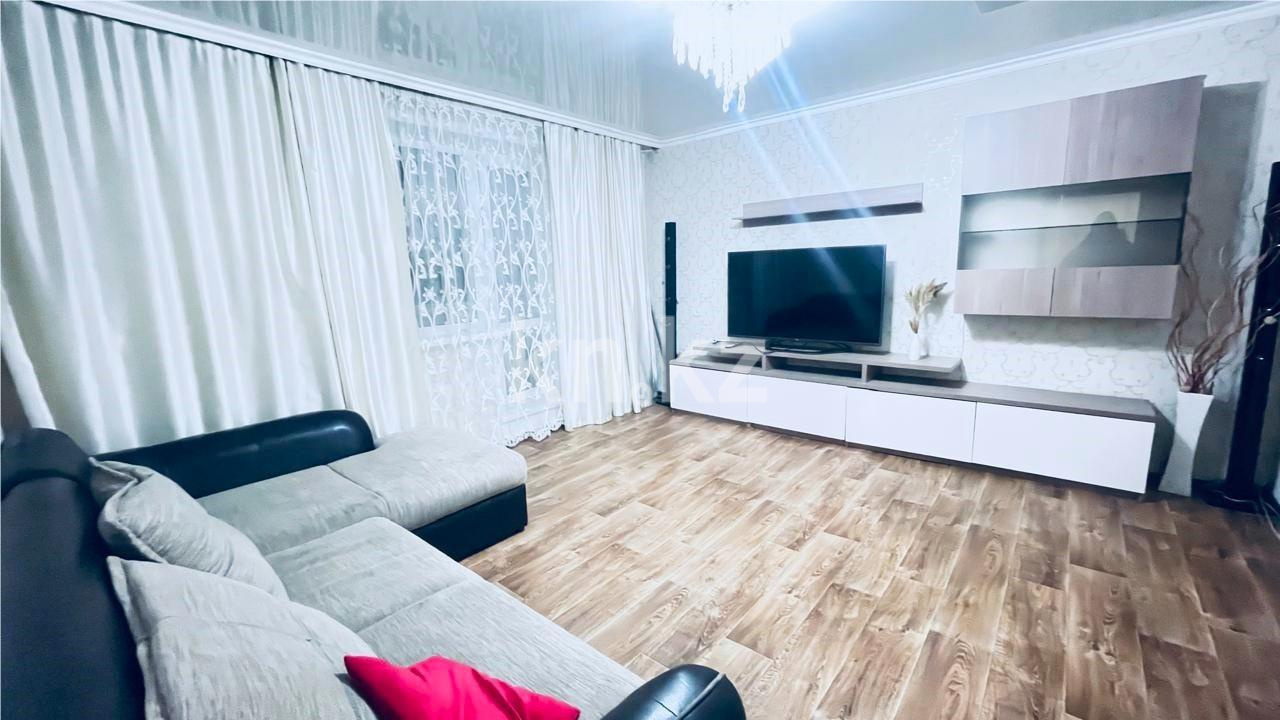 Продажа 3-комнатной квартиры, 64 м² - Недвижимость в Караганде фото 1 из 18