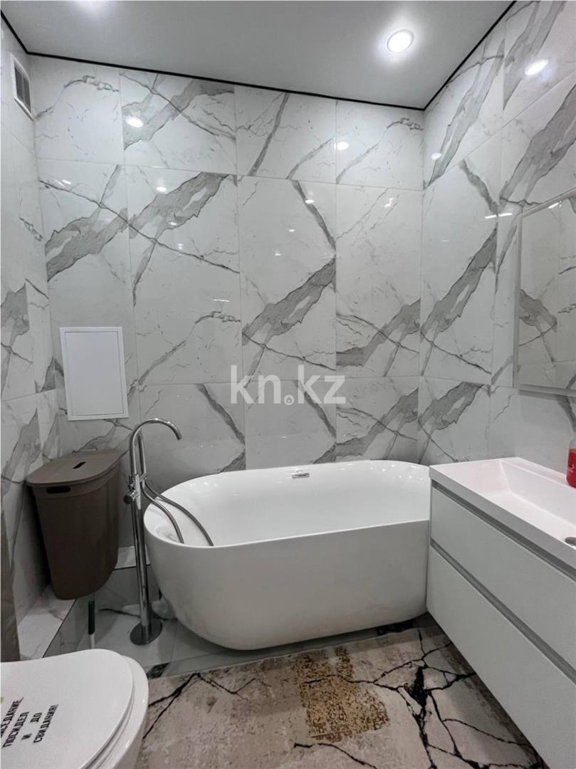 Продажа 3-комнатной квартиры, 89 м² - Продажа квартир в Караганде - страница 3 фото 16 из 30