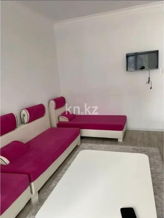 Продажа 1-комнатной квартиры, 40 м², ул. Утеген батыра, дом  11в - Продажа  однокомнатных квартир в Алматы с фото фото 1 из 4