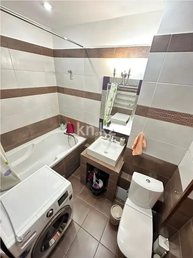 Продажа 2-комнатной квартиры, 50 м², мкр-н Самал-2, дом  77 - Аренда офисных и торговых помещений в Атырау фото 4 из 4