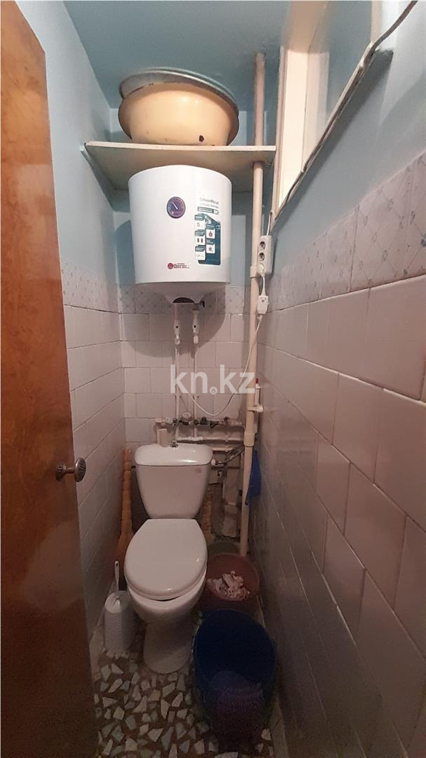 Продажа 3-комнатной квартиры, 51 м², ул. Ермекова, дом  62 - Продажа квартир в Караганде фото 9 из 11